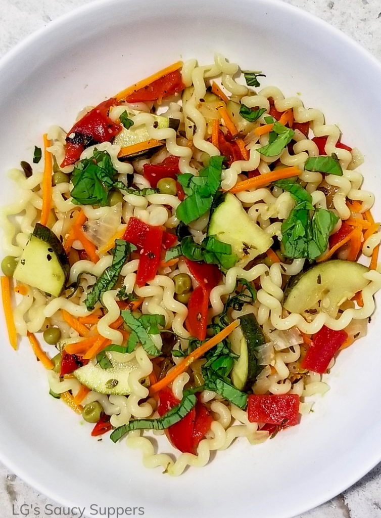 Bowl of pasta with vegetables